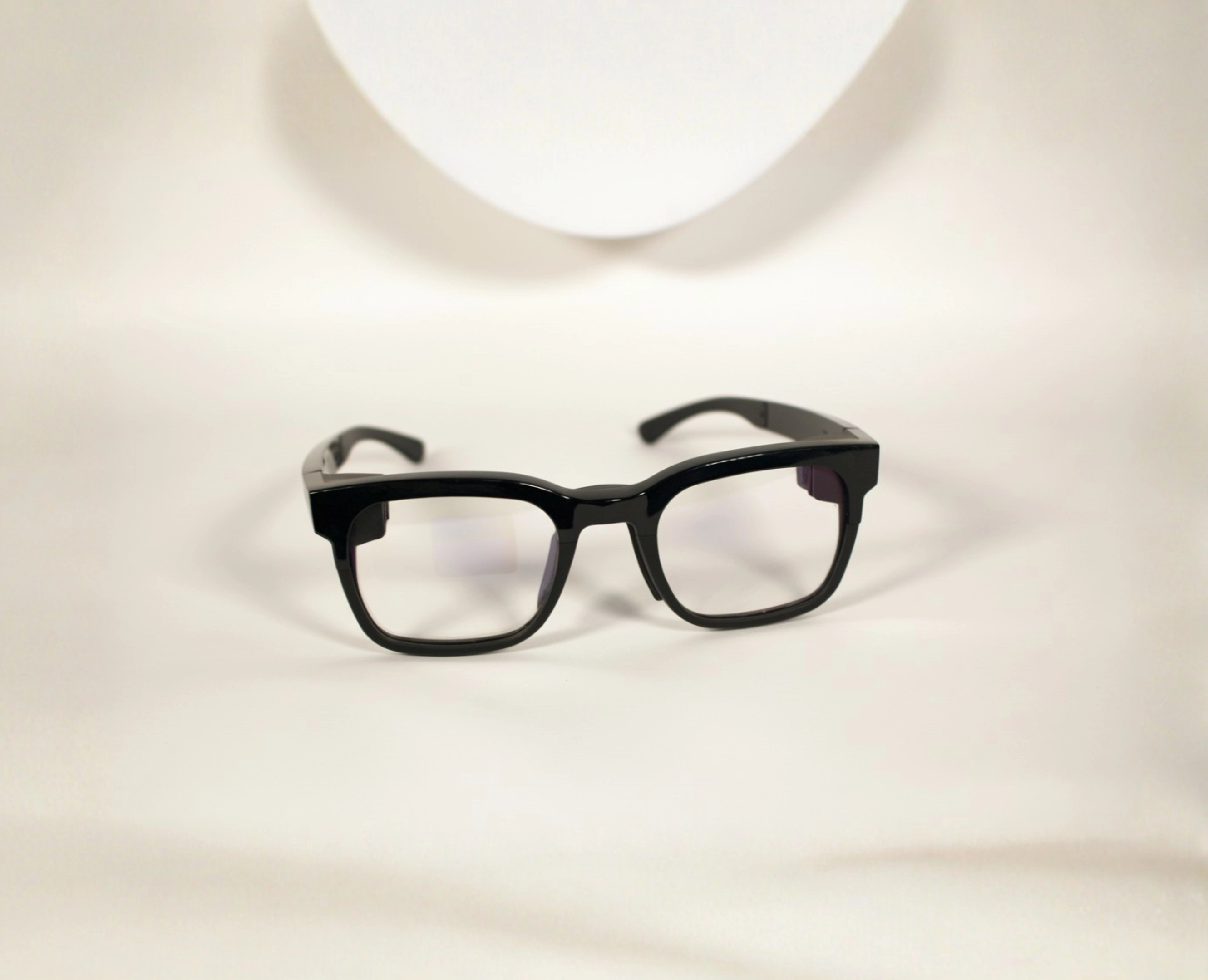 AirCaps Smart Glasses - View 1